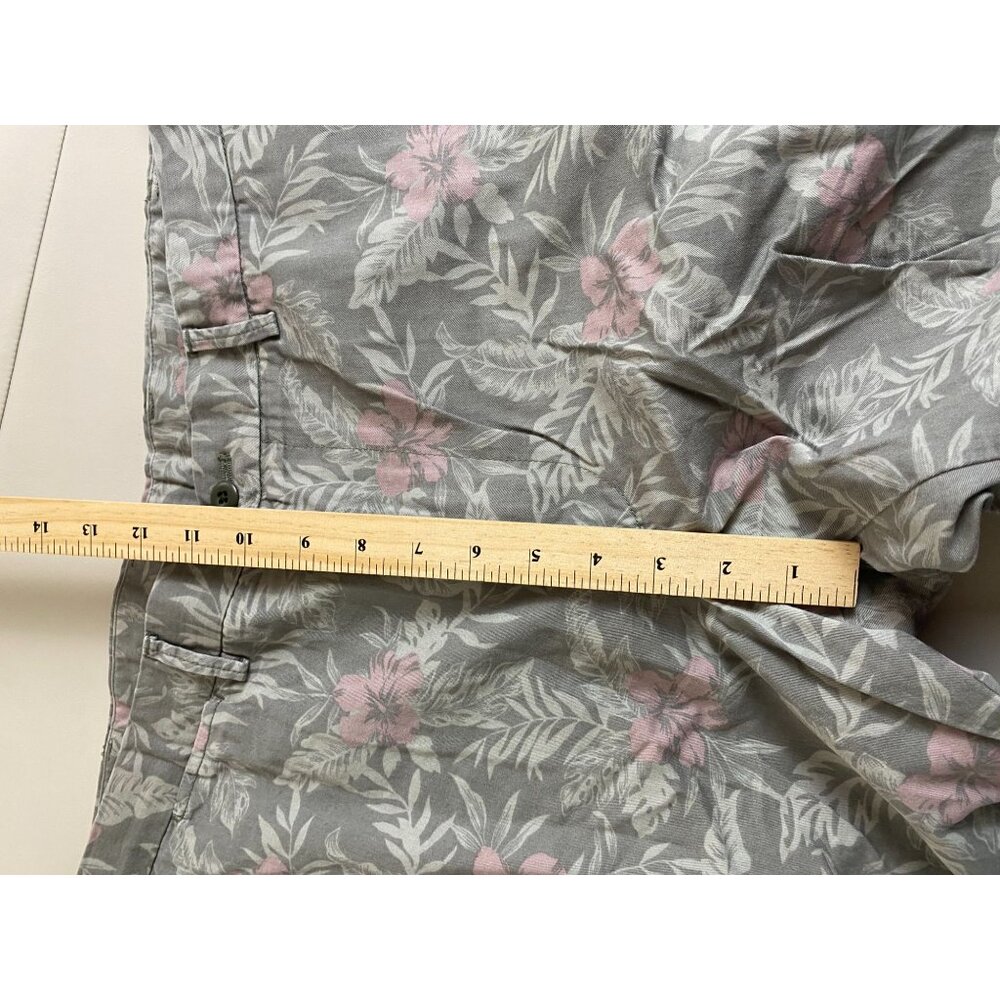 UNIQLO Floral Mens Chino Shorts size XL Hawaiian Vacation Casual Cruise Resort - Picture 5 of 16